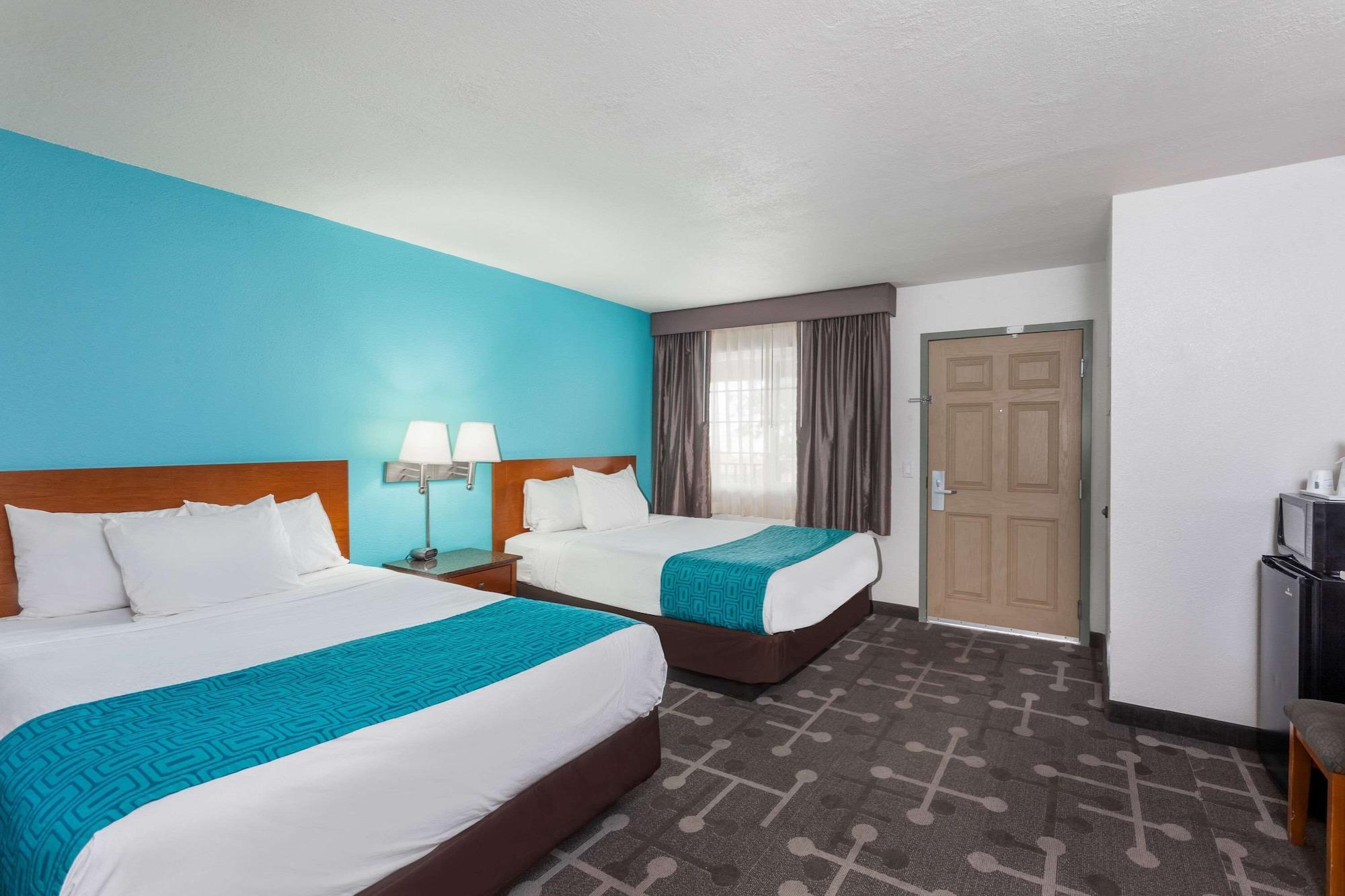 Howard Johnson By Wyndham National City/San Diego South Eksteriør billede