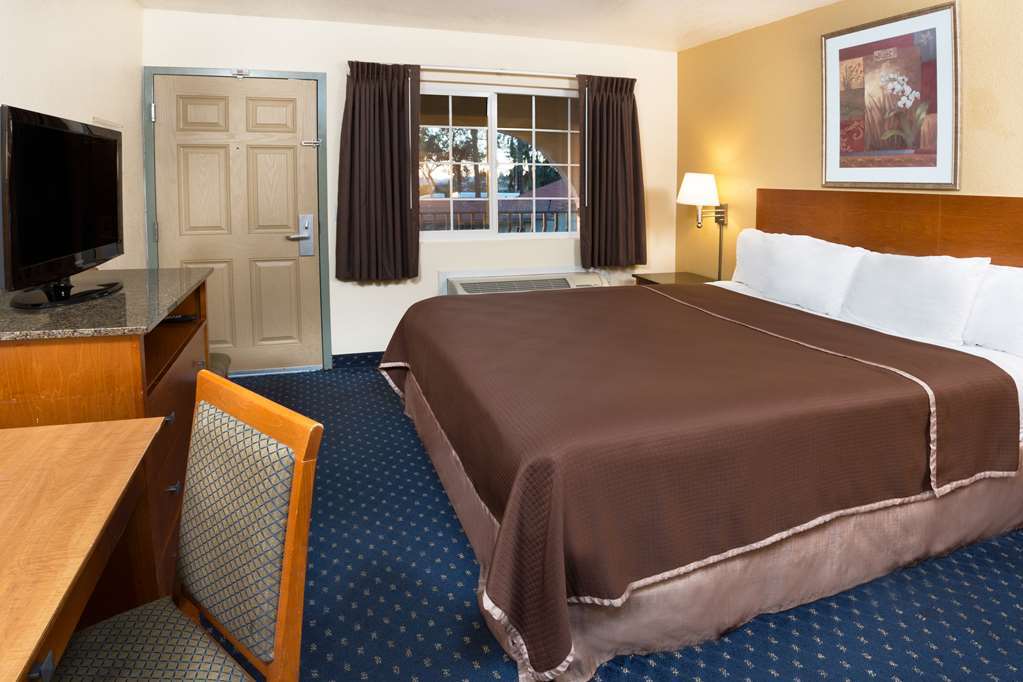 Howard Johnson By Wyndham National City/San Diego South Værelse billede